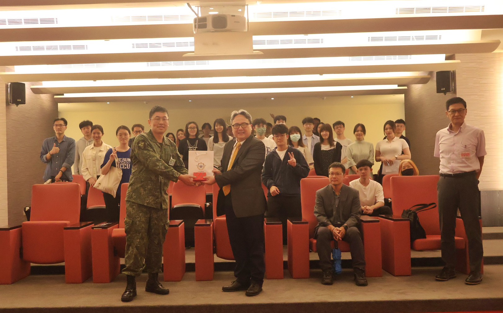 114/06/04 國防部參訪