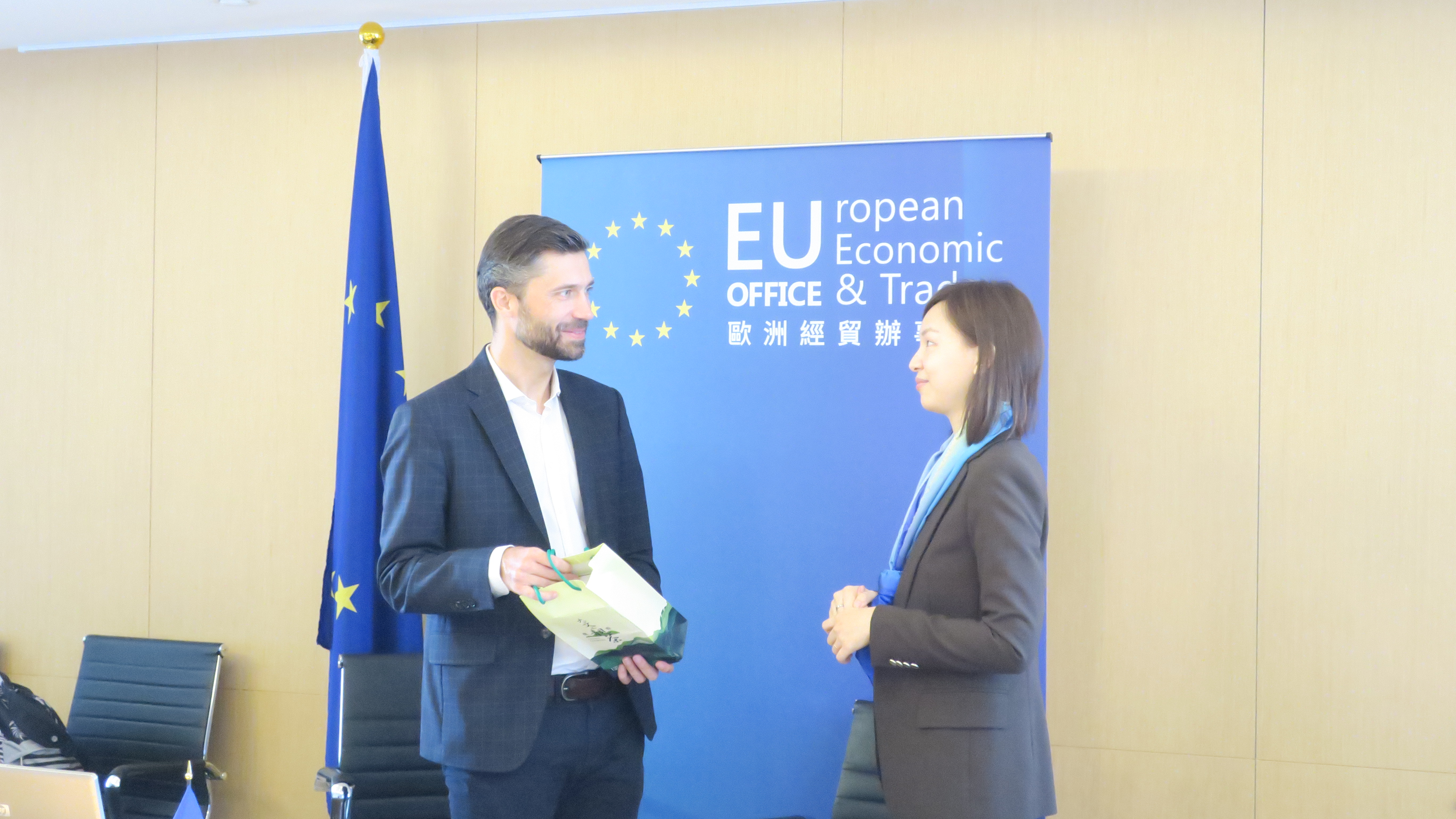 歐盟學分學程參訪歐洲經貿辦事處