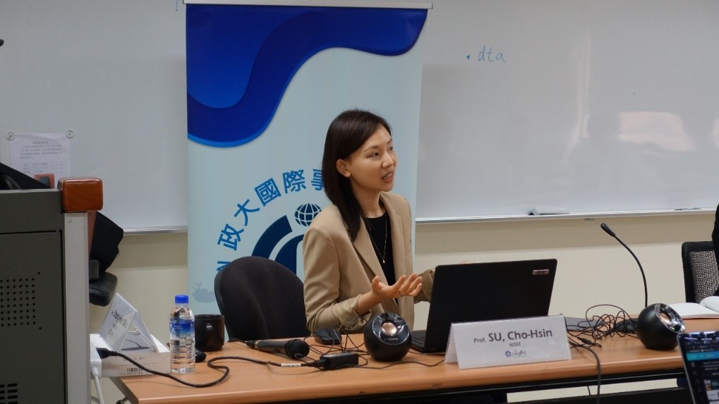 Director Su, Cho-Hsin opened the webinar by referring to the current Cross Strait situation.