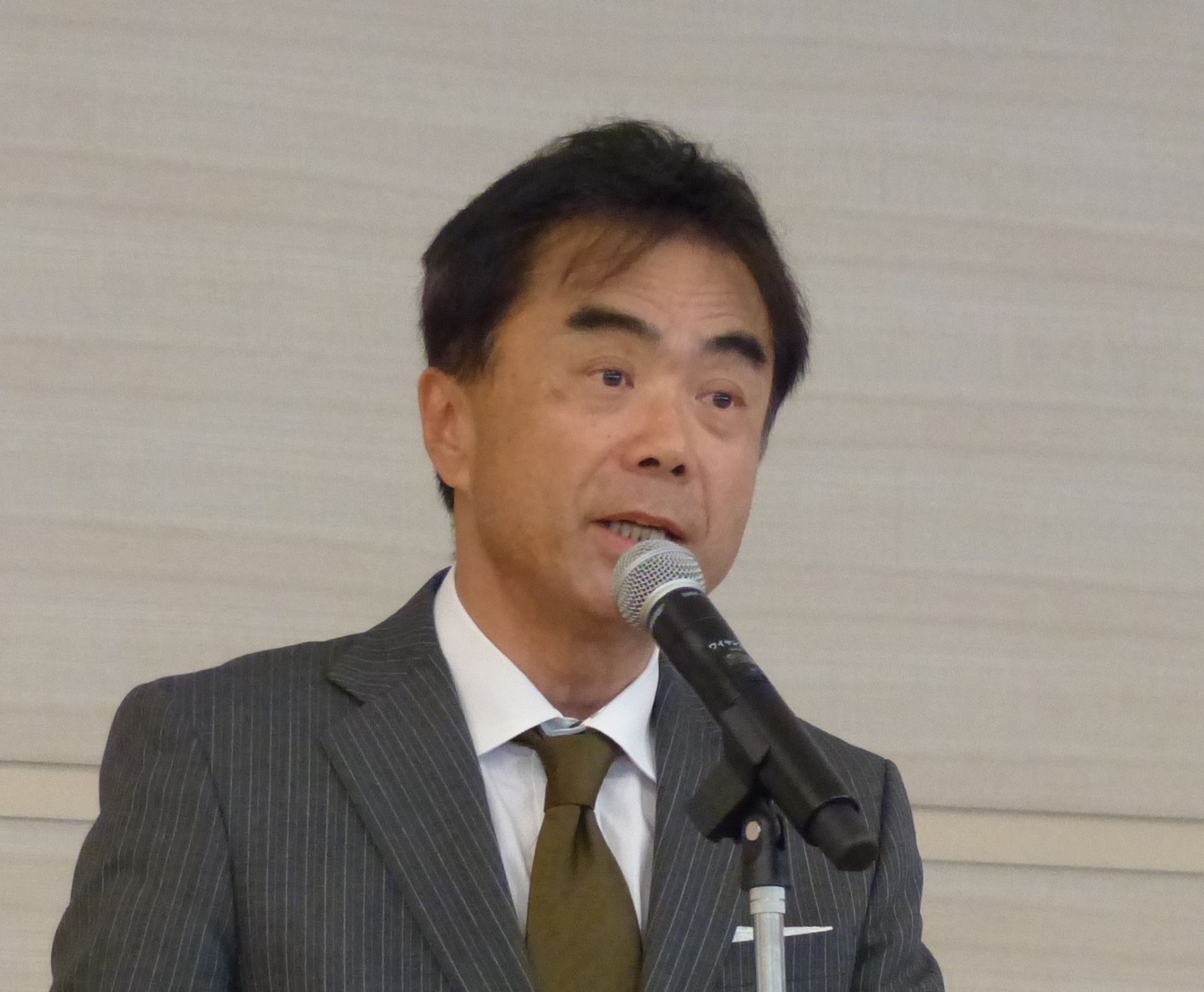 中逵啓示照片
